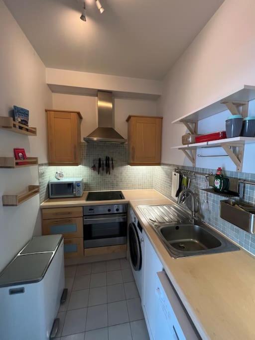Stylish Flat With River View Apartment Dublin Exterior photo